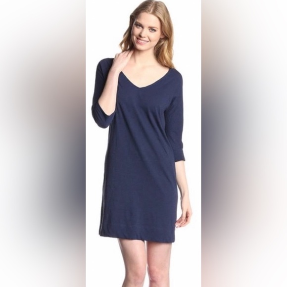 Lilly Pulitzer Dresses & Skirts - Lilly Pulitzer Navy Eliza T Shirt Dress